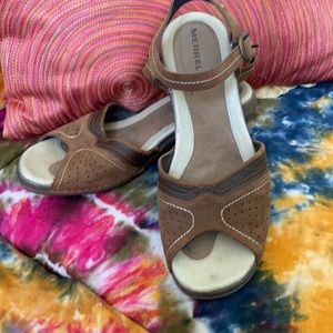 Merrell Like New Sandals